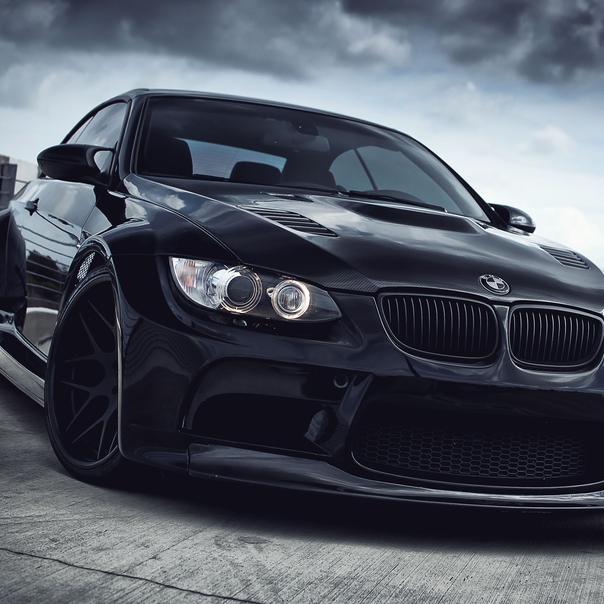 Bmw wallpaper for ipad #2